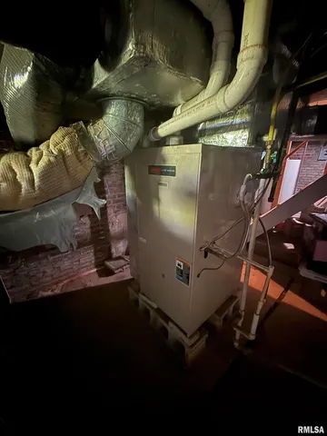 $135,000 | 111 North Broadway Street, Lewistown, IL 61542