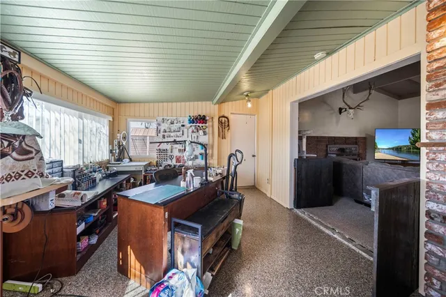 $380,000 | 10872 Peach Avenue, Hesperia, CA 92345