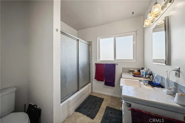 $380,000 | 10872 Peach Avenue, Hesperia, CA 92345