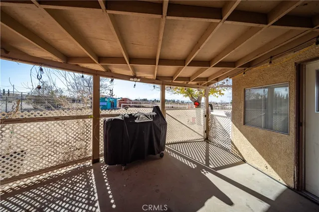 $380,000 | 10872 Peach Avenue, Hesperia, CA 92345