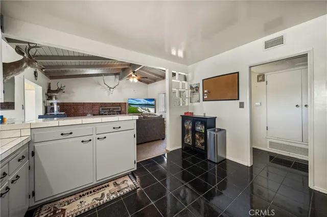 $380,000 | 10872 Peach Avenue, Hesperia, CA 92345