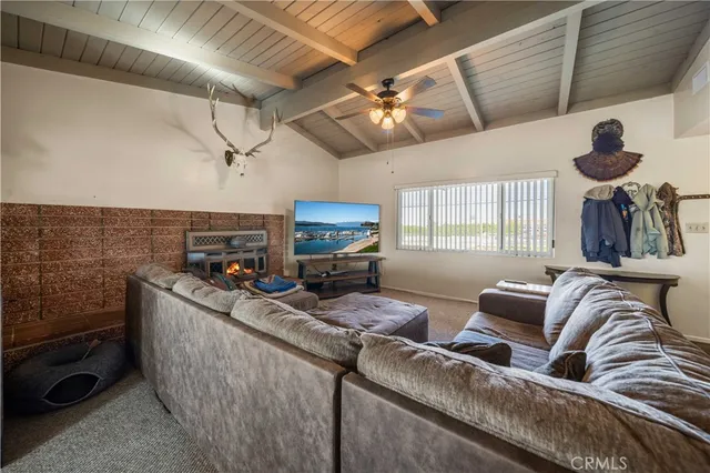 $380,000 | 10872 Peach Avenue, Hesperia, CA 92345