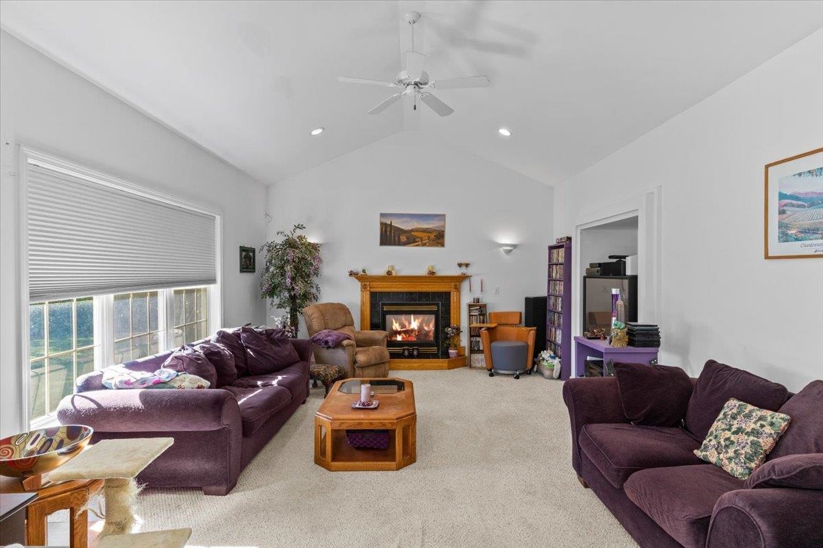 263 Everbreeze Drive Colchester, VT 05446 - Photo 16 of 37