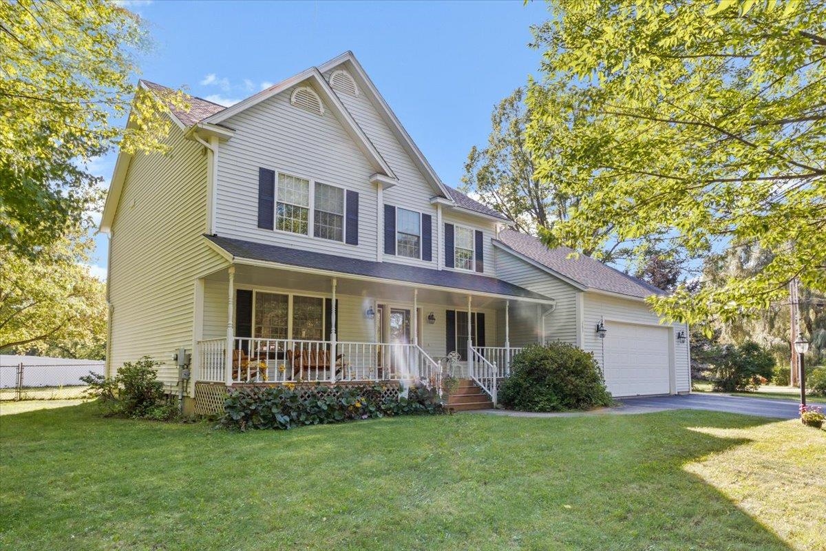 263 Everbreeze Drive Colchester, VT 05446 - Photo 2 of 37