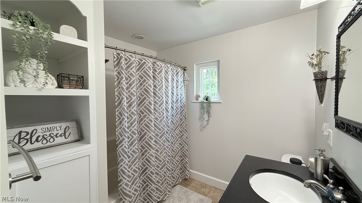 6209 Columbus Road Northeast Louisville, OH 44641 - Photo 34 of 39