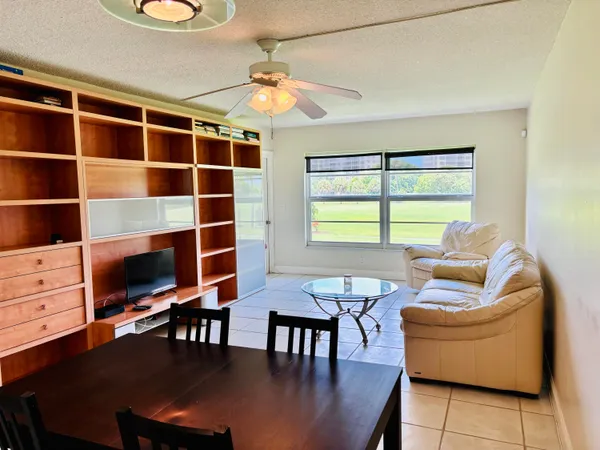 $1,750 | 2900 North Palm Aire Drive, Unit 206, Pompano Beach, FL 33069