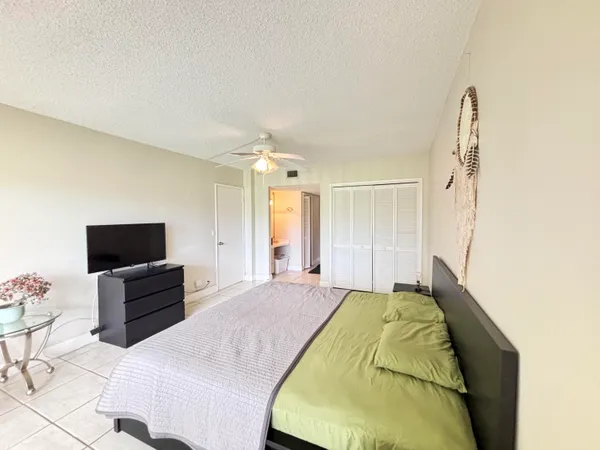 $1,750 | 2900 North Palm Aire Drive, Unit 206, Pompano Beach, FL 33069