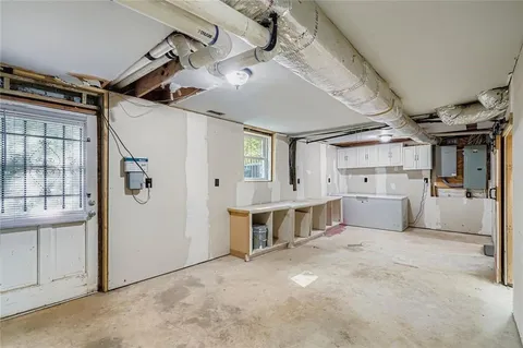 a view of a storage & utility room