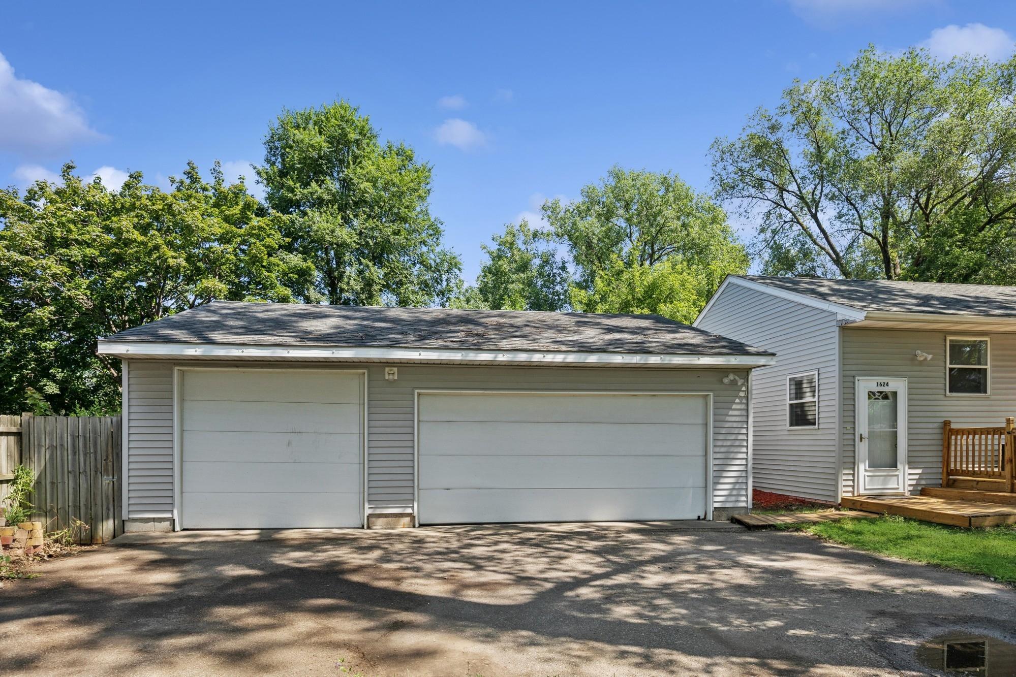 1624 Old Hudson Road St. Paul, MN 55106 - Photo 21 of 25 Gallery Image 21