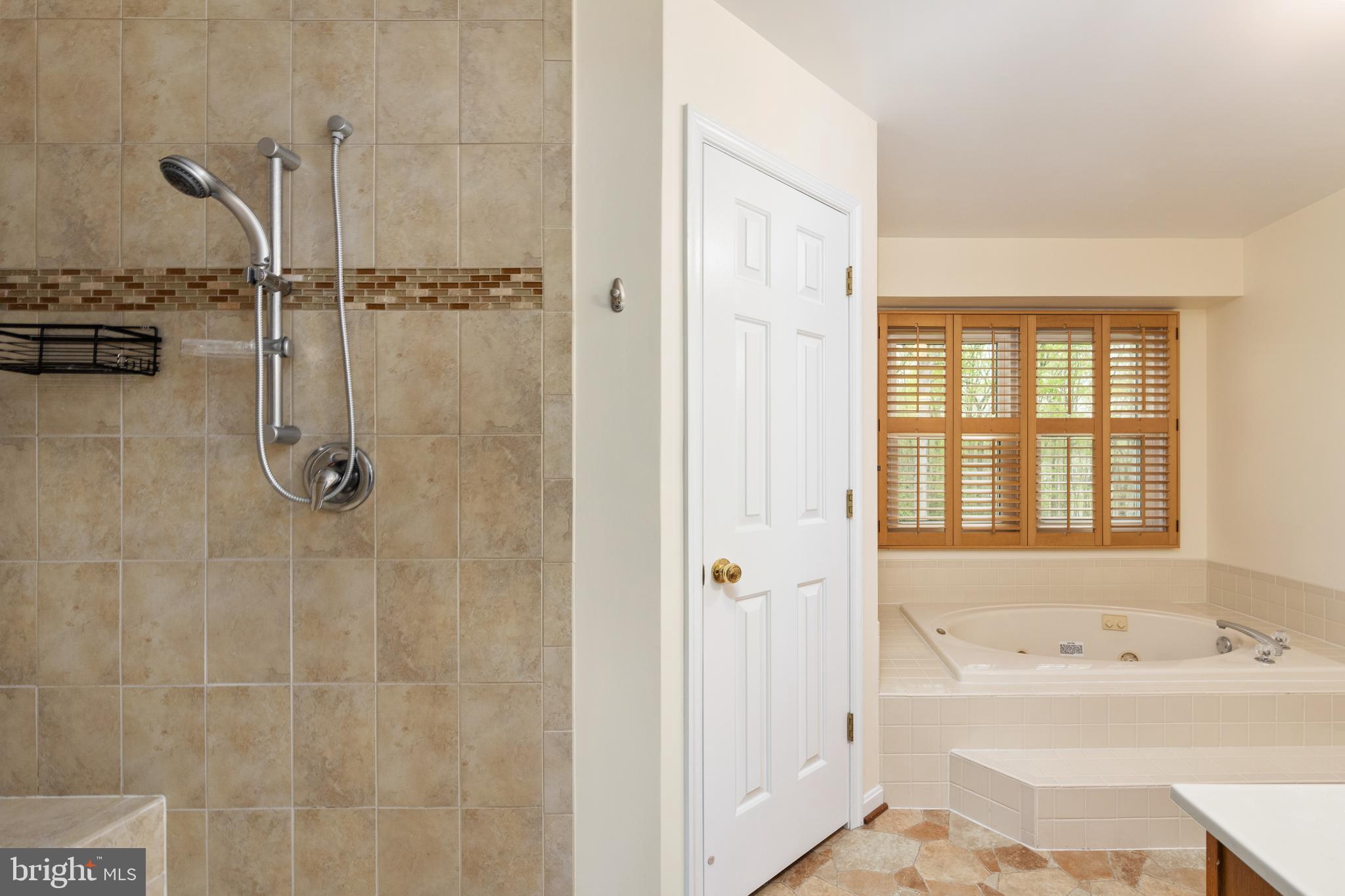 12428 Ripon Court King George, VA 22485 - Photo 26 of 52 Owner's Bath