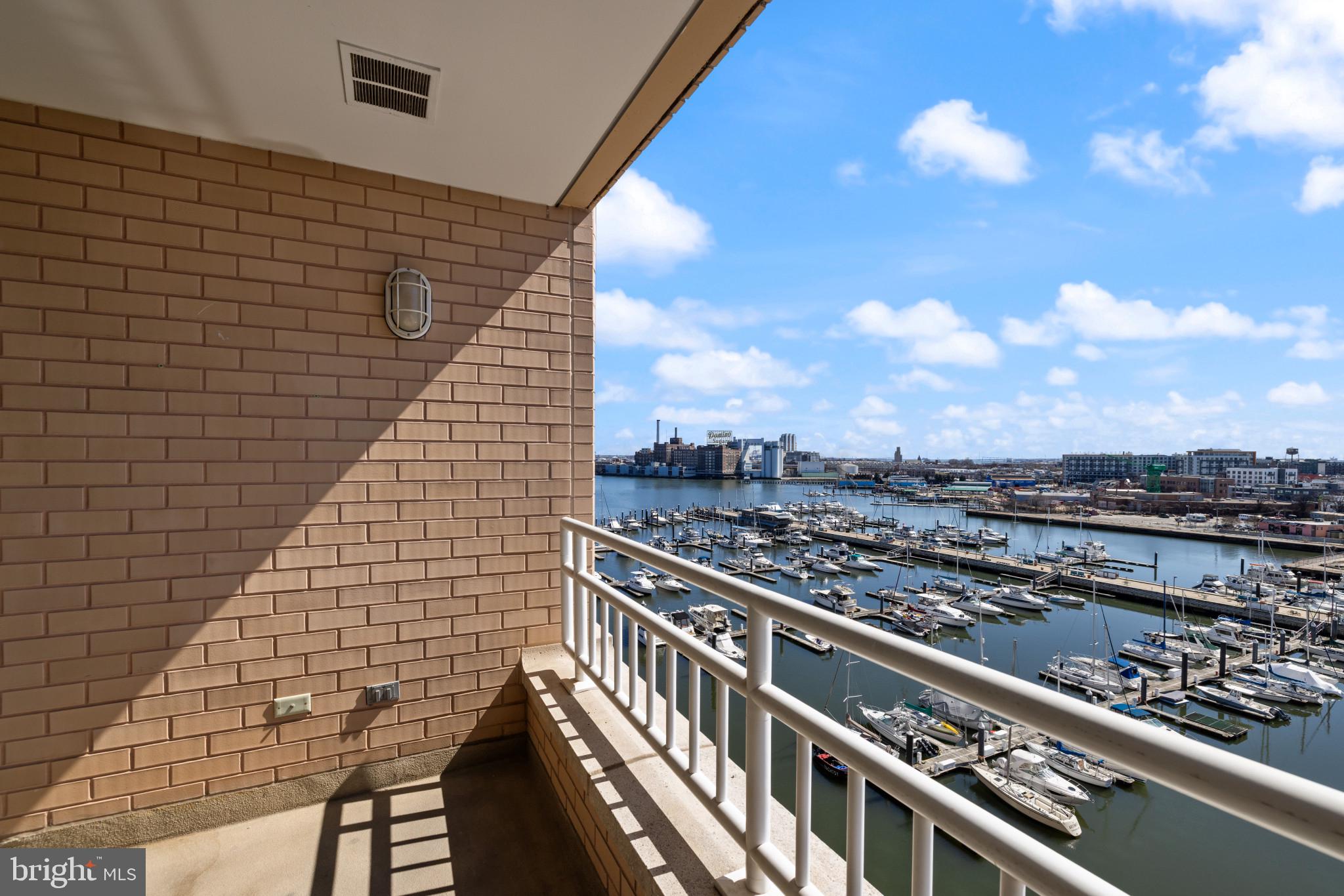 100 Harborview Drive, Unit 910 Baltimore, MD 21230 - Photo 26 of 44 Domino Sugars iconic sign