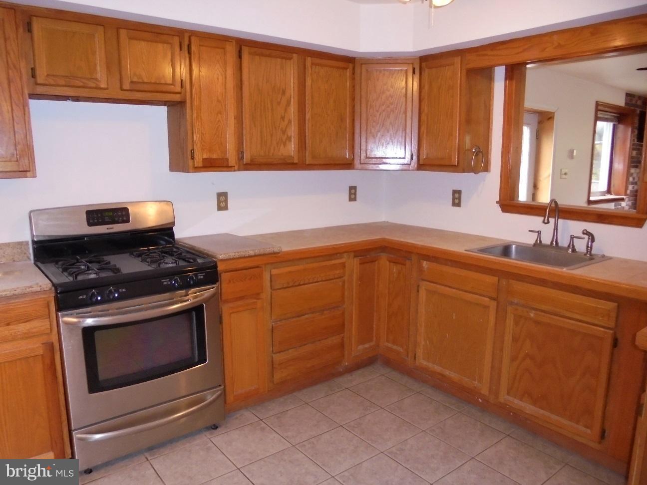 98 Blemker Road Reading, PA 19606 - Photo 17 of 35