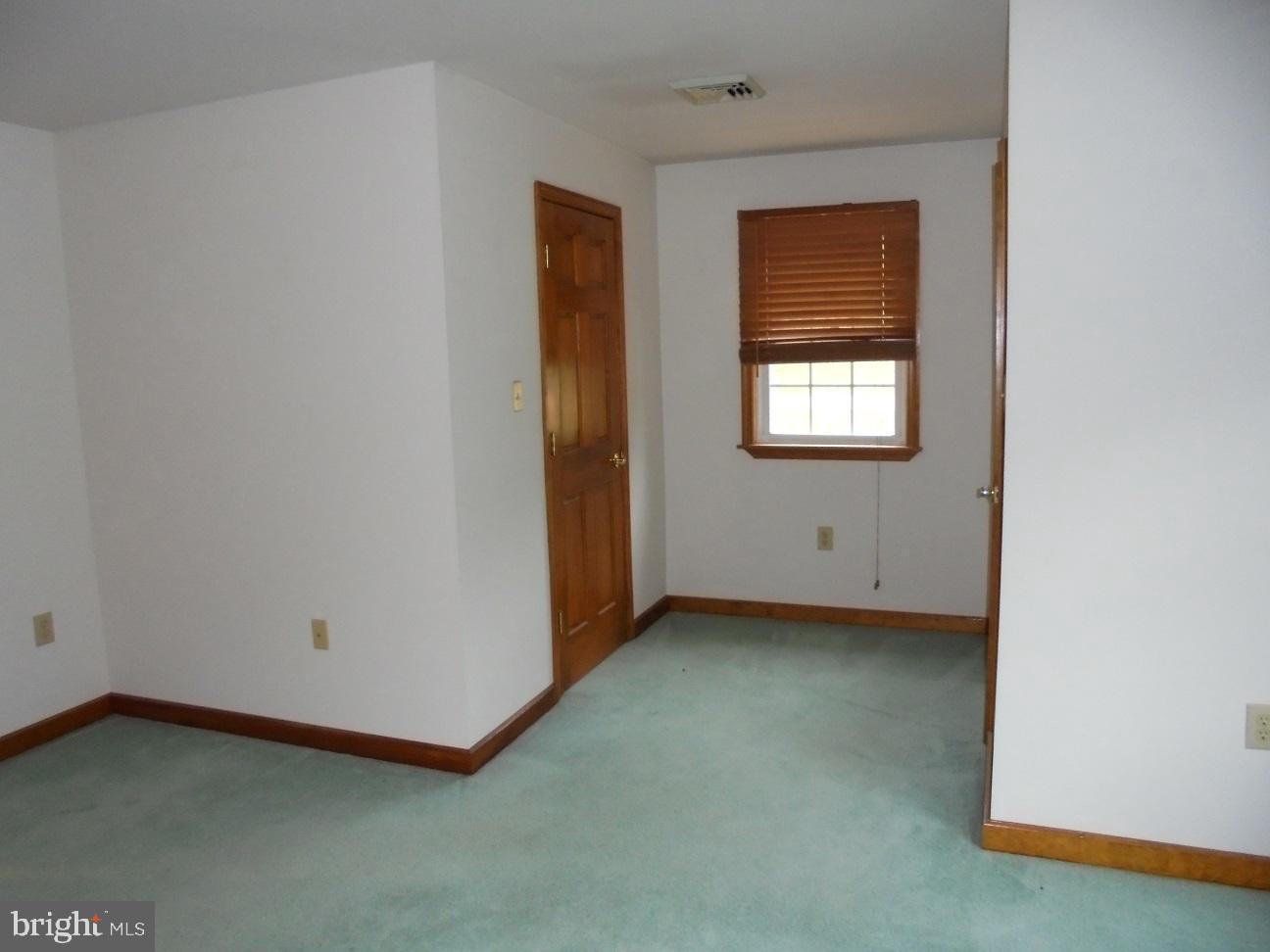 98 Blemker Road Reading, PA 19606 - Photo 23 of 35