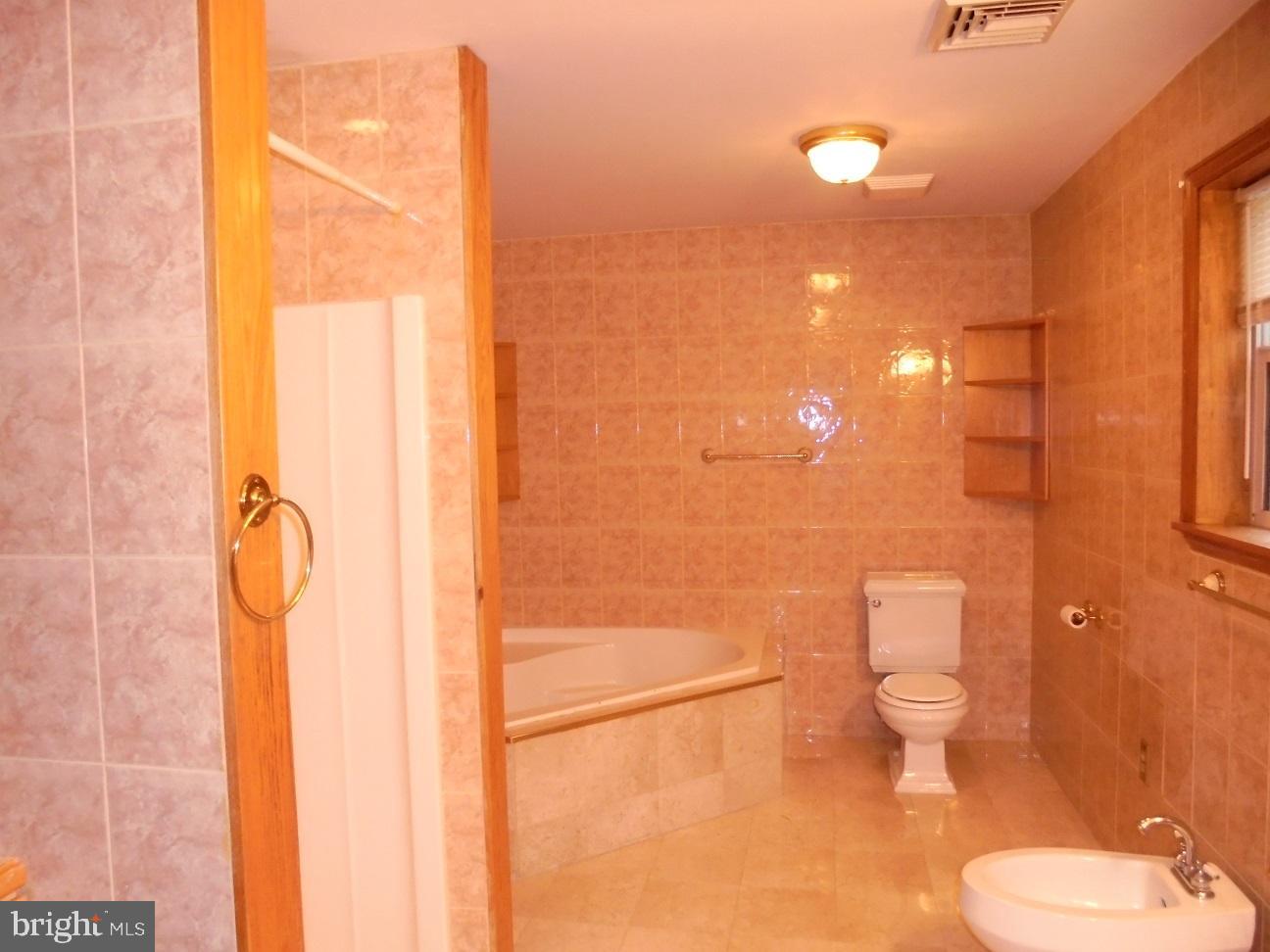 98 Blemker Road Reading, PA 19606 - Photo 26 of 35