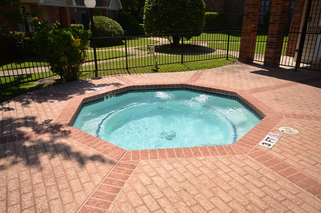 1601 Faro Drive, Unit 201 Austin, TX 78741 - Photo 24 of 24 a view of outdoor space and yard