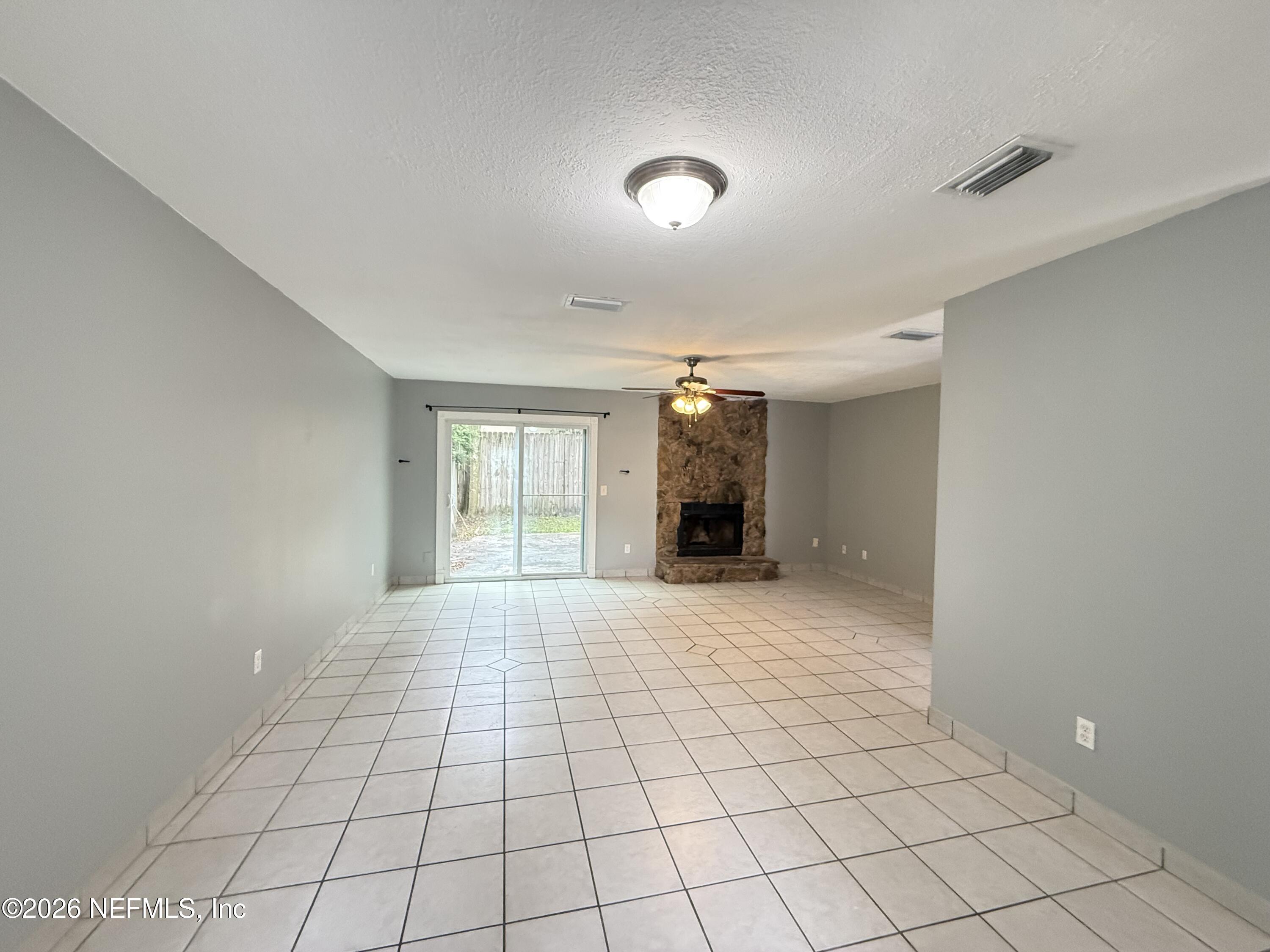 6024 Duclay Road Jacksonville, FL 32244 - Photo 4 of 17 IMG_1010