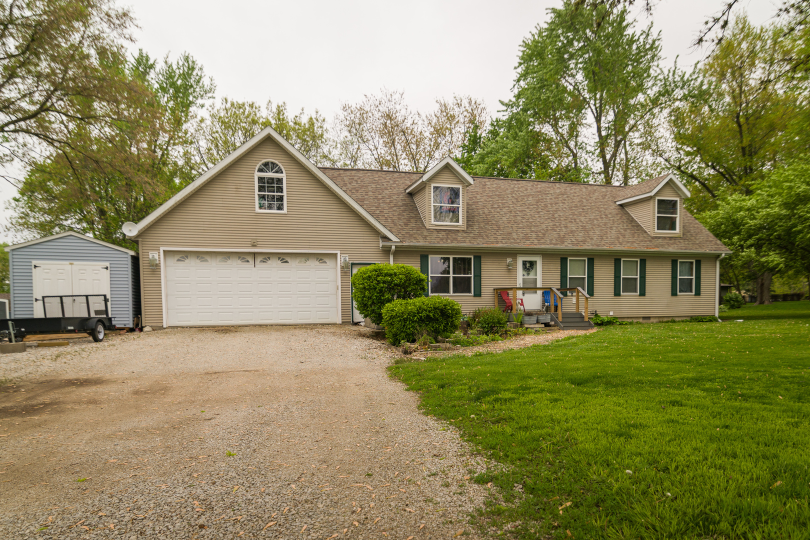 403 Buckles Grove Road Le Roy, IL 61752 - Photo 1 of 42 Gallery Image 1