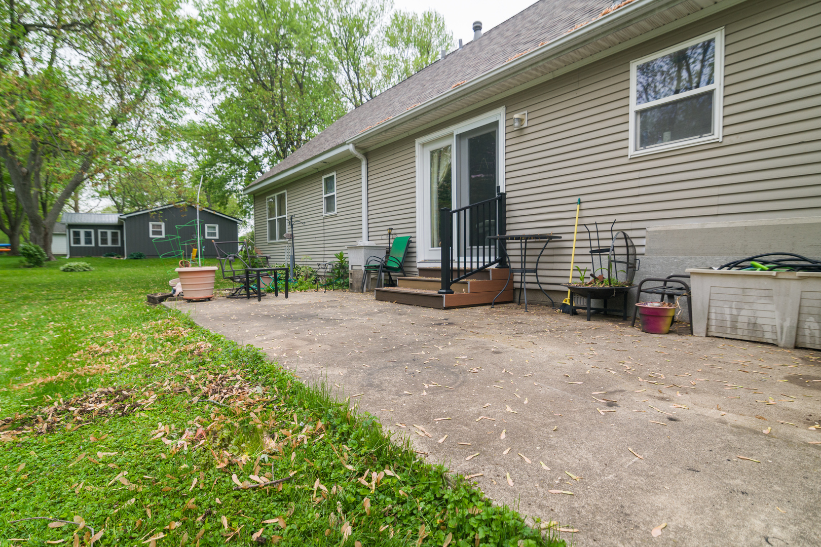 403 Buckles Grove Road Le Roy, IL 61752 - Photo 11 of 42 Gallery Image 11