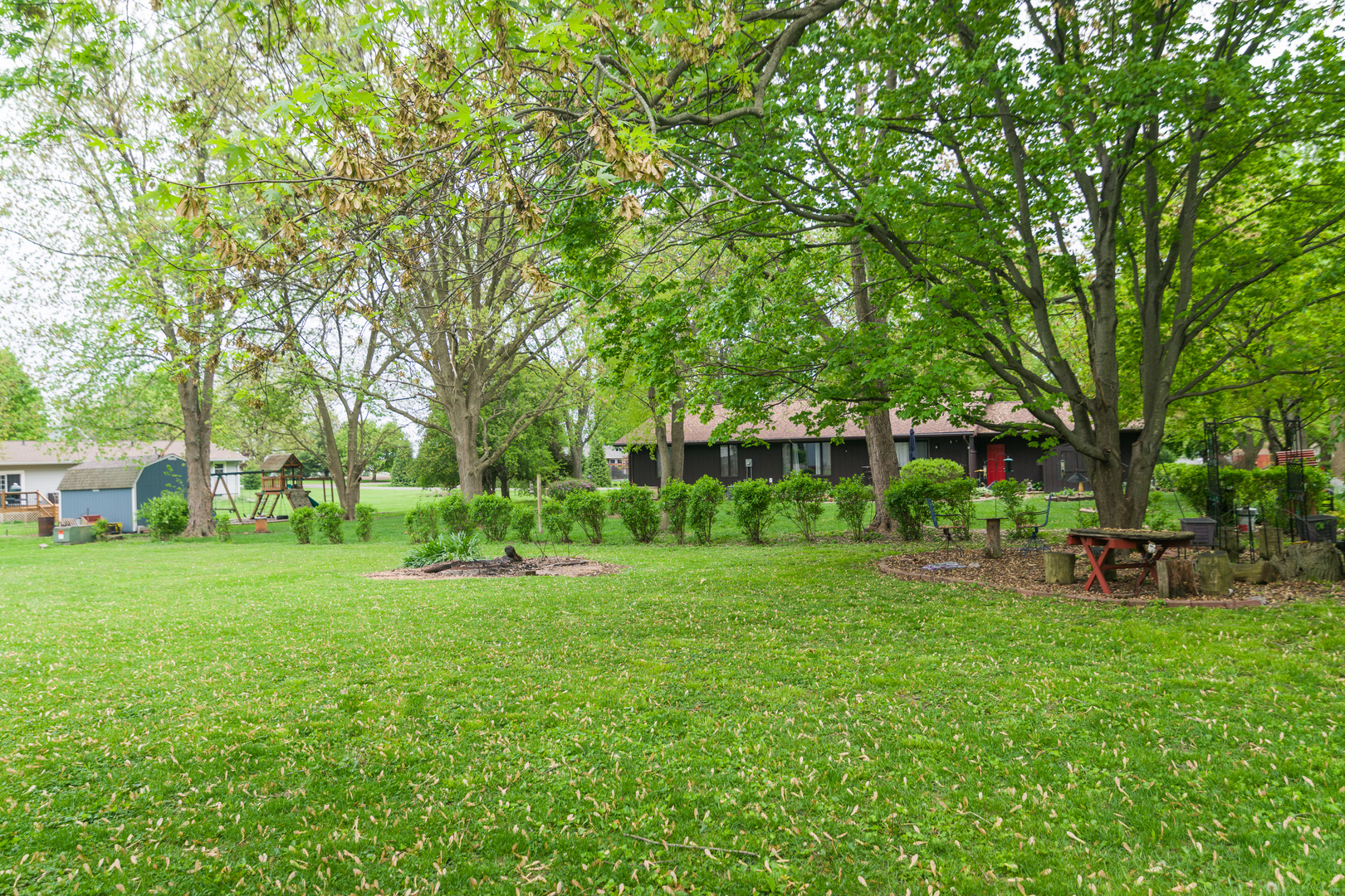 403 Buckles Grove Road Le Roy, IL 61752 - Photo 5 of 42 Gallery Image 5
