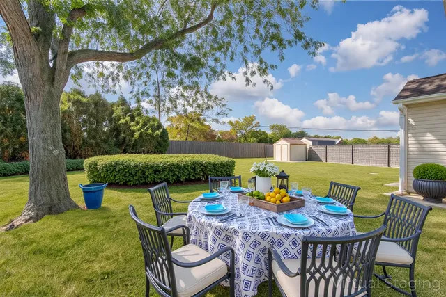 $354,900 | 1501 Belle Haven Drive, Grayslake, IL 60030