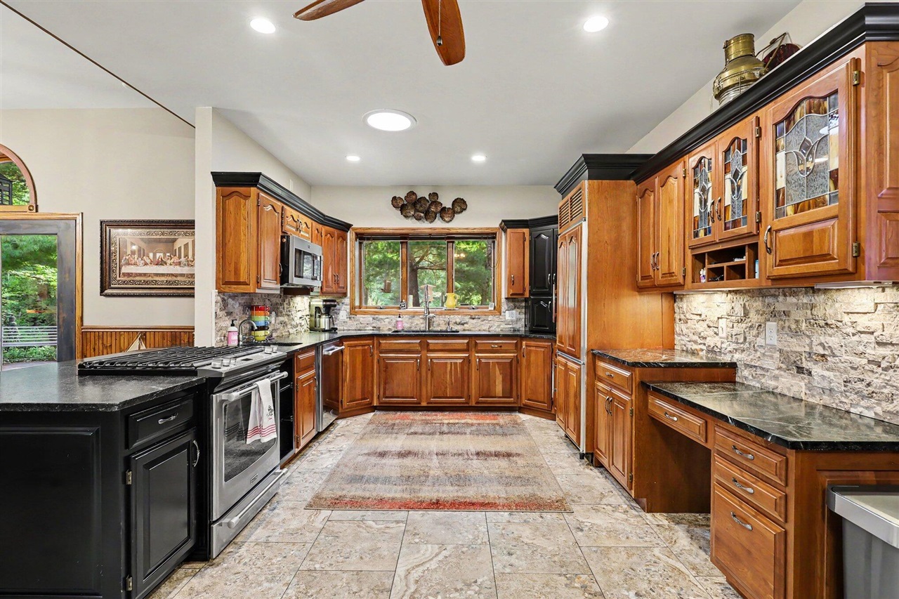 4191 East Fruitport Road Fruitport, MI 49415 - Photo 5 of 41