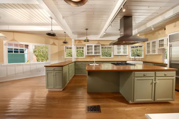 $3,695,000 | 111 East Pedregosa Street, Santa Barbara, CA 93101