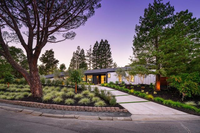 $7,495,000 | 35 Bel Aire Court, Hillsborough, CA 94010