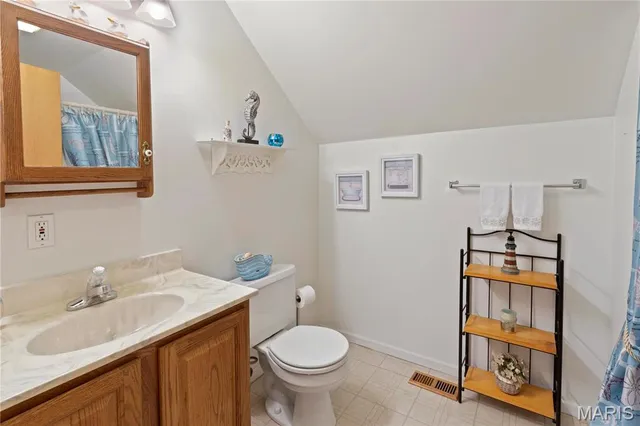 $650,000 | 25346 Pin Oak Road, Truxton, MO 63381