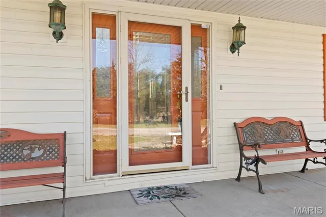 $650,000 | 25346 Pin Oak Road, Truxton, MO 63381