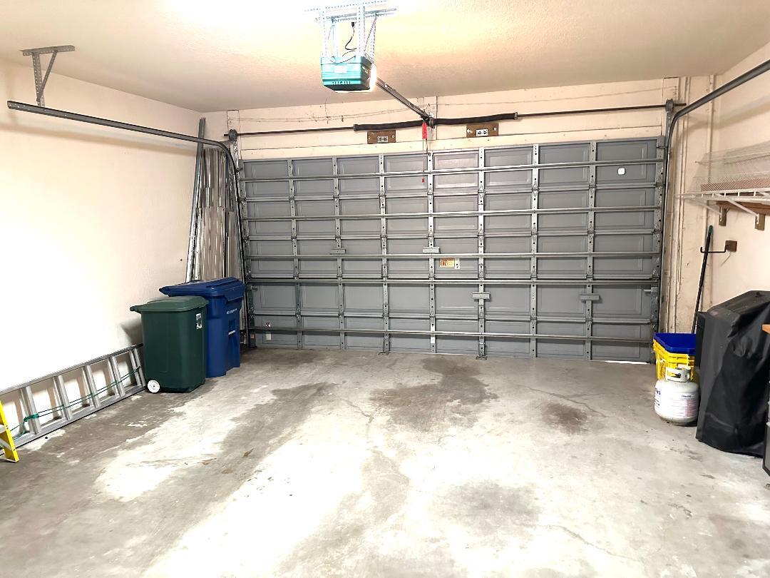 808 University Boulevard Jupiter, FL 33458 - Photo 14 of 16 a view of a garage
