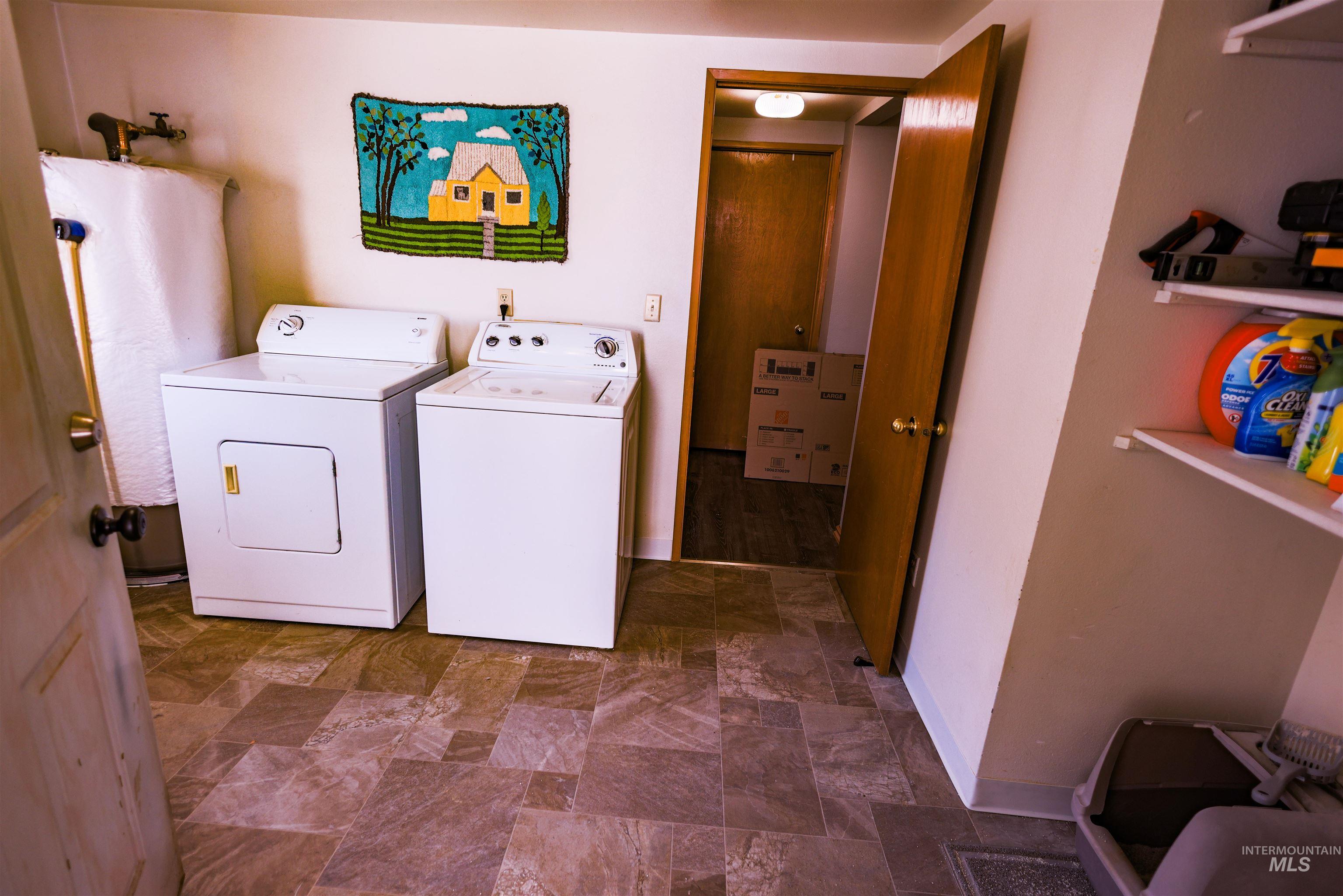 515 8th Street Kamiah, ID 83536 - Photo 24 of 31 Dedicated laundry area featuring a patterned tile-look floor