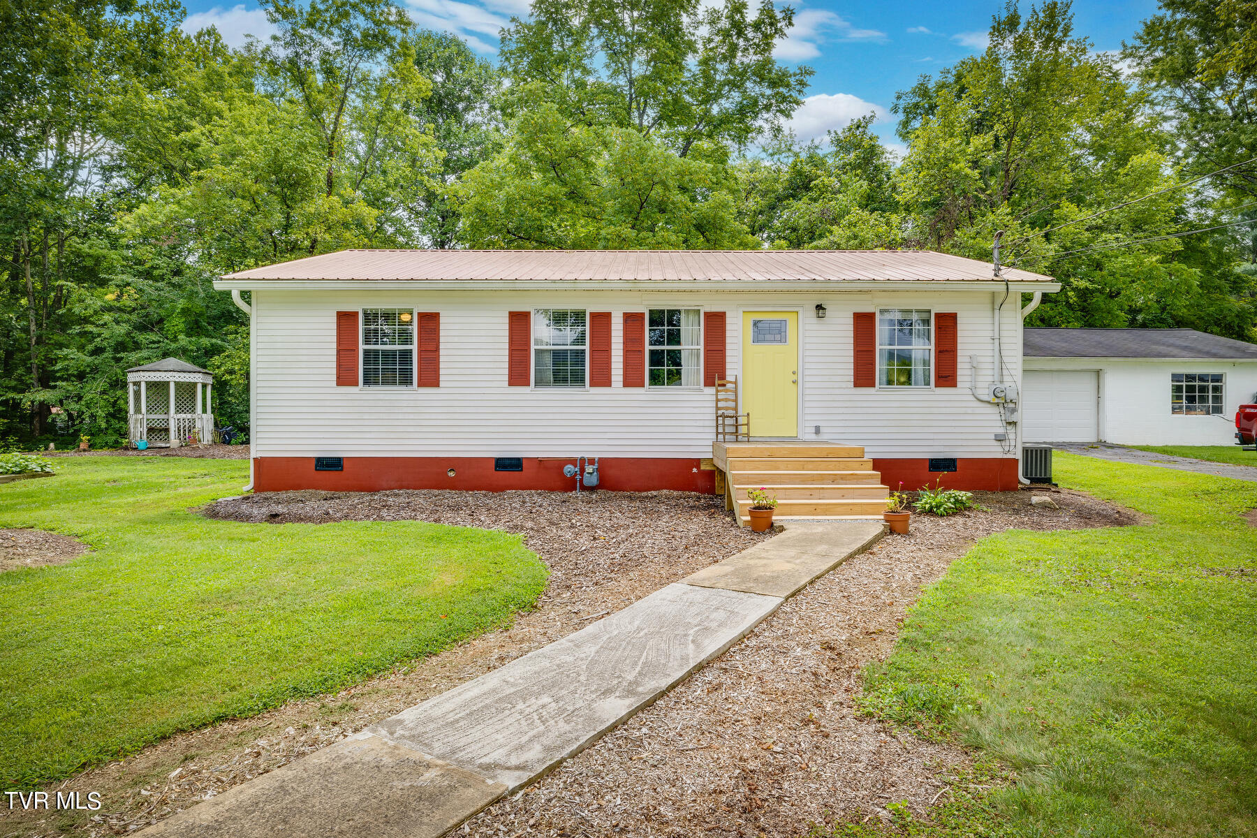 175 Witcher Lane Erwin, TN 37650 - Photo 4 of 41 Welcome to 175 Witcher Lane