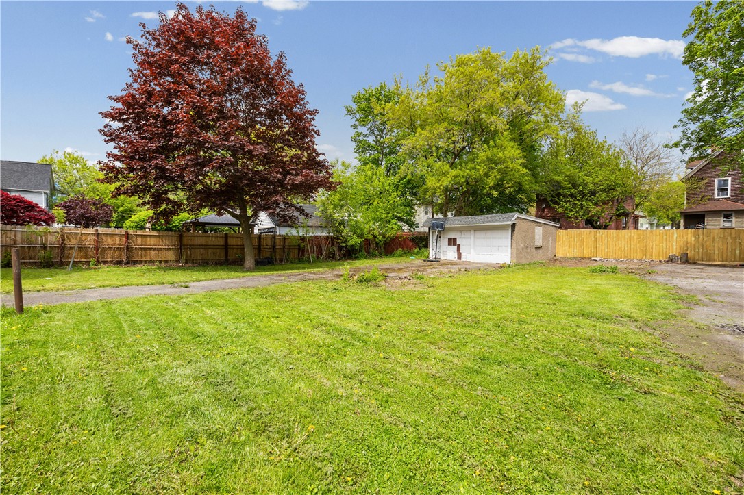 276 Parsells Avenue Rochester, NY 14609 - Photo 29 of 33