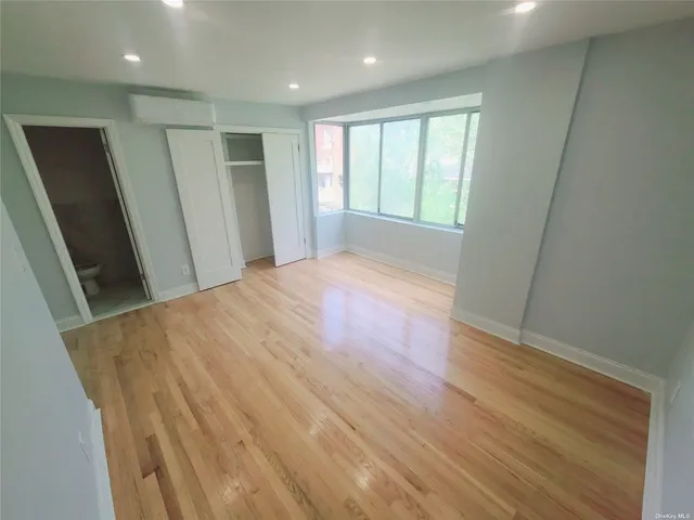 $4,000 | 67-39 Clyde Street | Rego Park