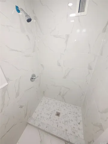 $4,000 | 67-39 Clyde Street | Rego Park