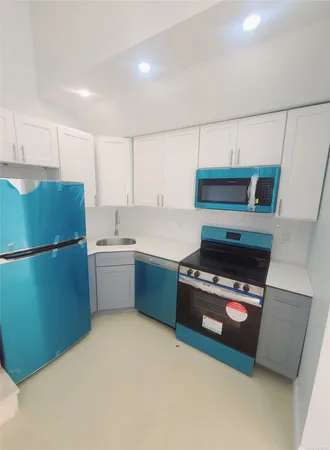 $4,000 | 67-39 Clyde Street | Rego Park