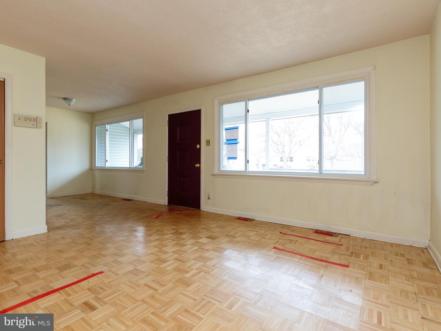 607 Tait Road Somerdale, NJ 08083 - Photo 5 of 12 Gallery Image 5