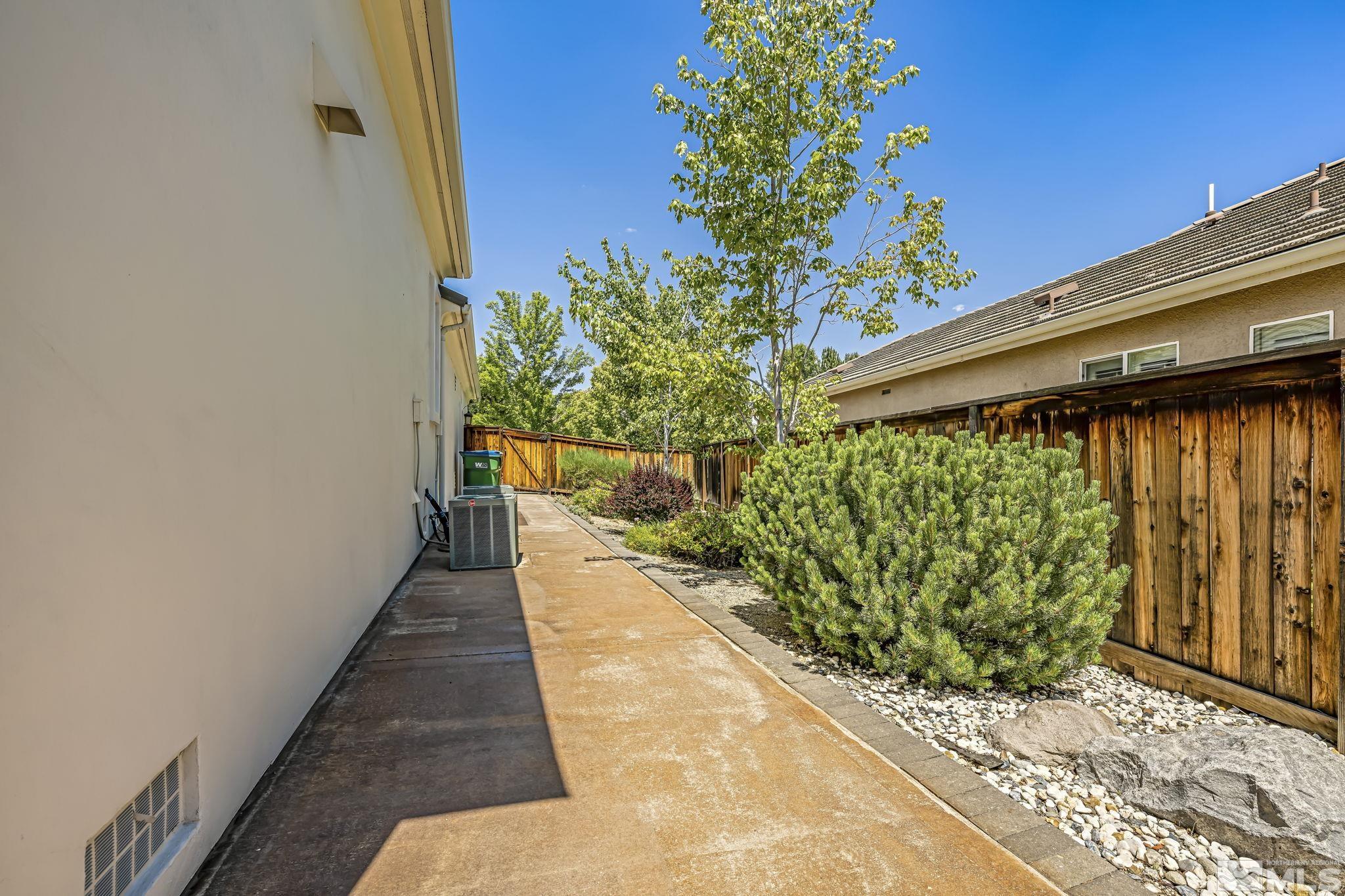 8210 Willow Ranch Trail Reno, NV 89523 - Photo 35 of 38 a view of a pathway with a pathway