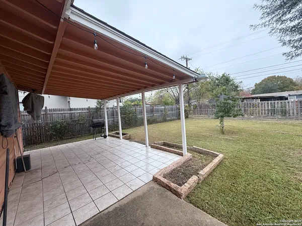 $185,000 | 211 Chelsea Drive, San Antonio, TX 78213