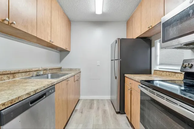 $189,900 | 8610 Sherman Circle North, Unit 103, Miramar, FL 33025