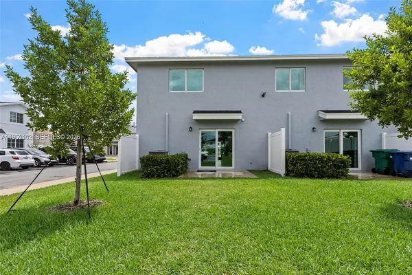 $2,550 | 436 Northwest 10th Street, Unit 436, Florida City, FL 33034