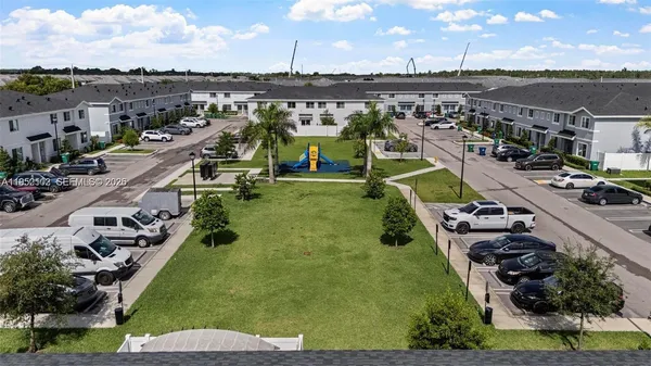 $2,550 | 436 Northwest 10th Street, Unit 436, Florida City, FL 33034