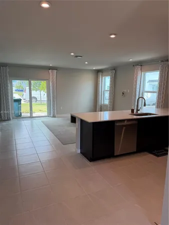 $2,550 | 436 Northwest 10th Street, Unit 436, Florida City, FL 33034