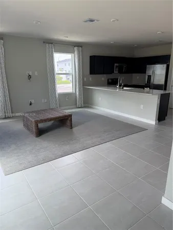 $2,550 | 436 Northwest 10th Street, Unit 436, Florida City, FL 33034