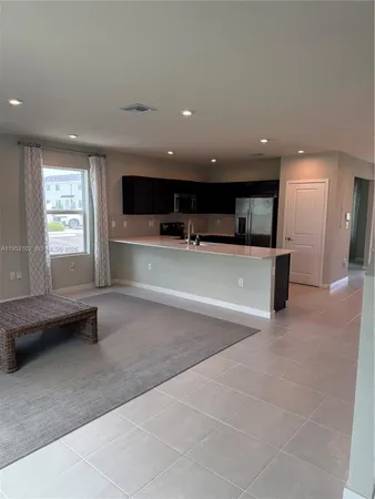 $2,550 | 436 Northwest 10th Street, Unit 436, Florida City, FL 33034