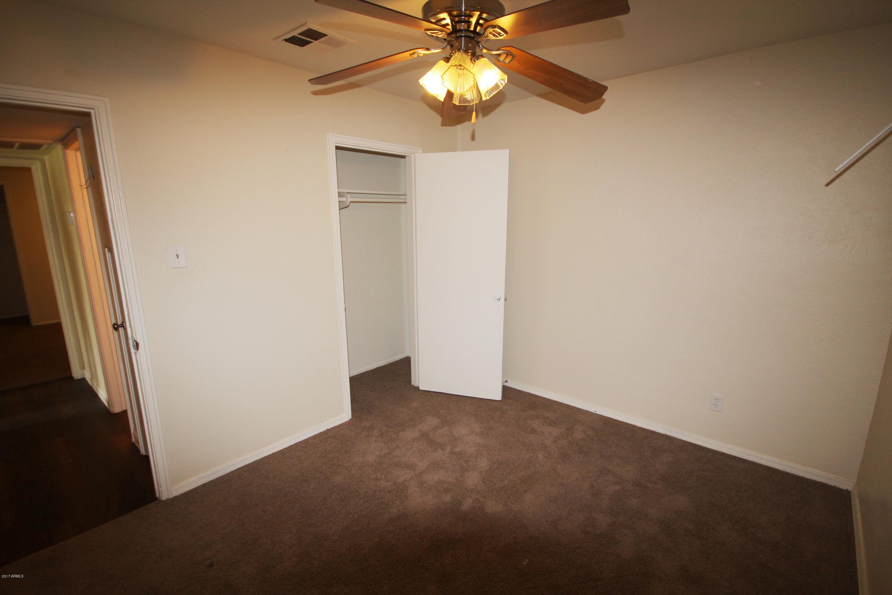 3236 West Roma Avenue Phoenix, AZ 85017 - Photo 4 of 10 IMG_3316