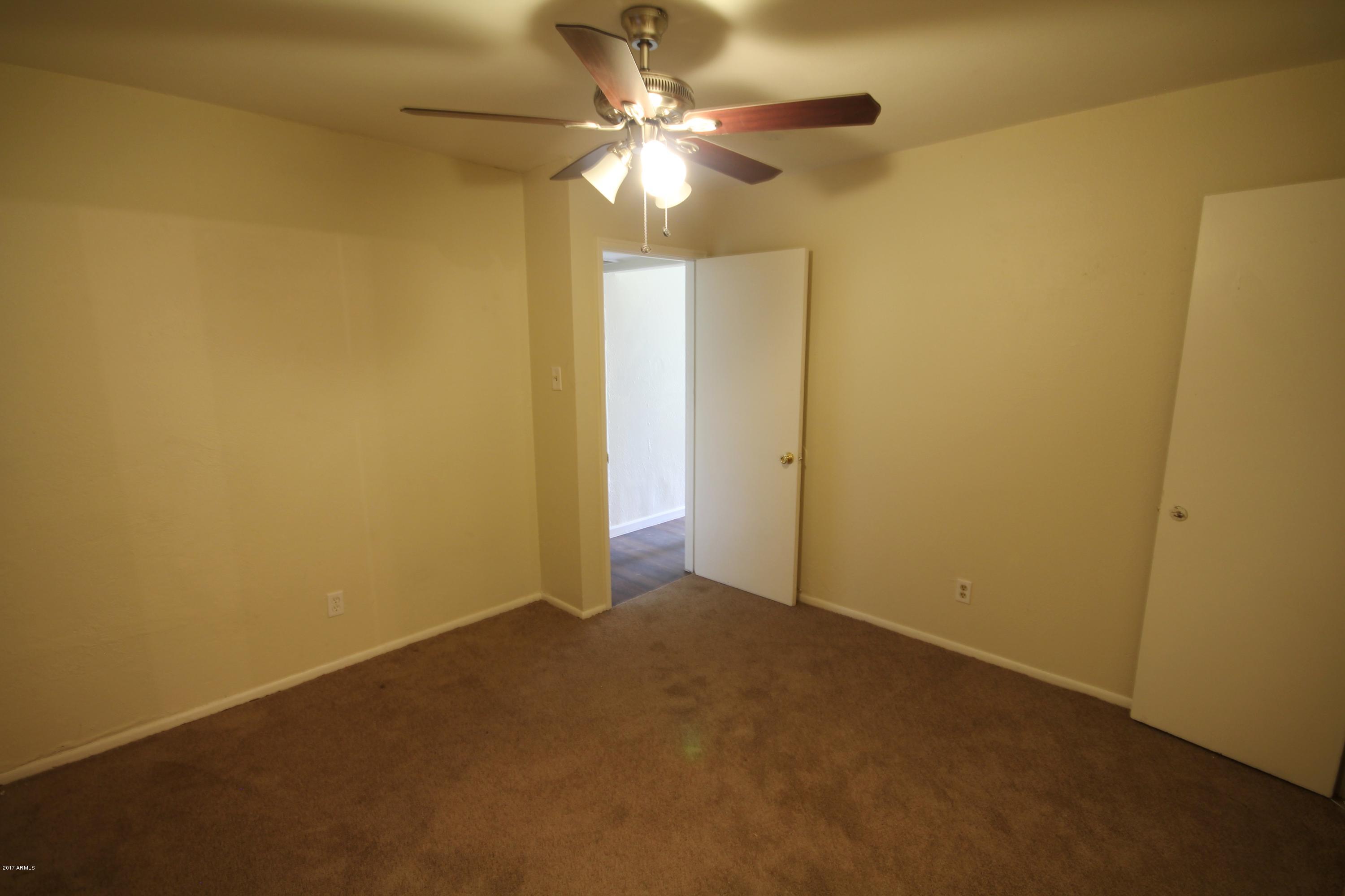 3236 West Roma Avenue Phoenix, AZ 85017 - Photo 6 of 10 IMG_3320