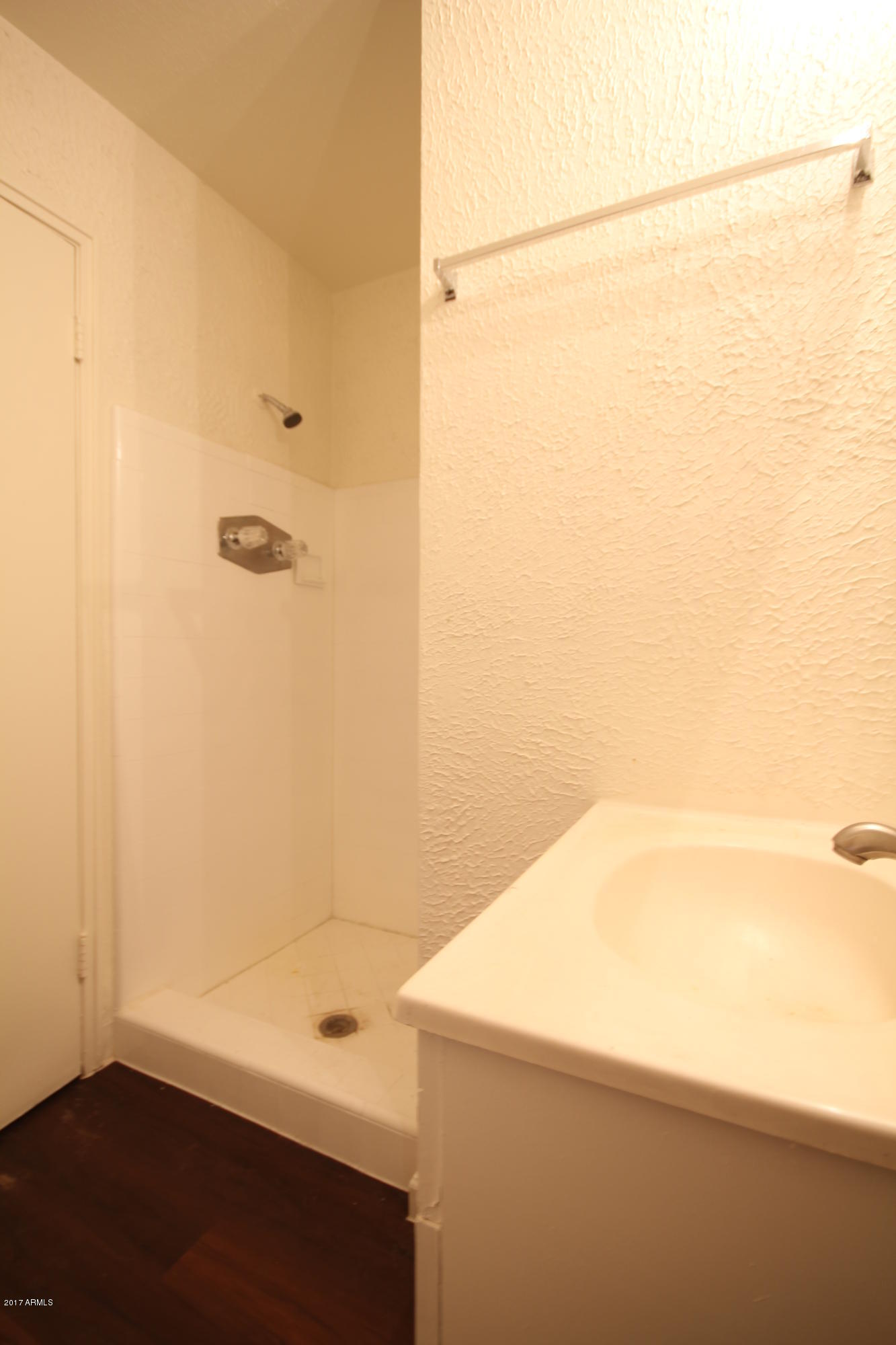 3236 West Roma Avenue Phoenix, AZ 85017 - Photo 7 of 10 IMG_3322
