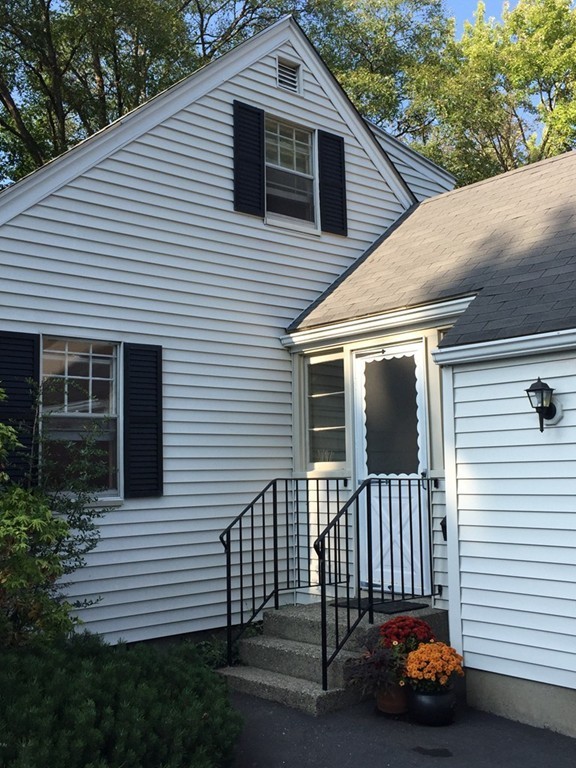 21 Maple Street Hudson, MA 01749 - Photo 4 of 23 Gallery Image 4
