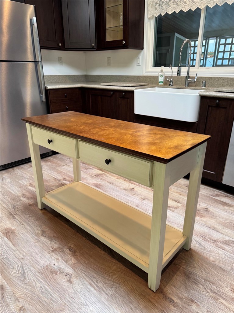1273 South Rice Road, Unit 11 Ojai, CA 93023 - Photo 18 of 65 Kitchen Island included